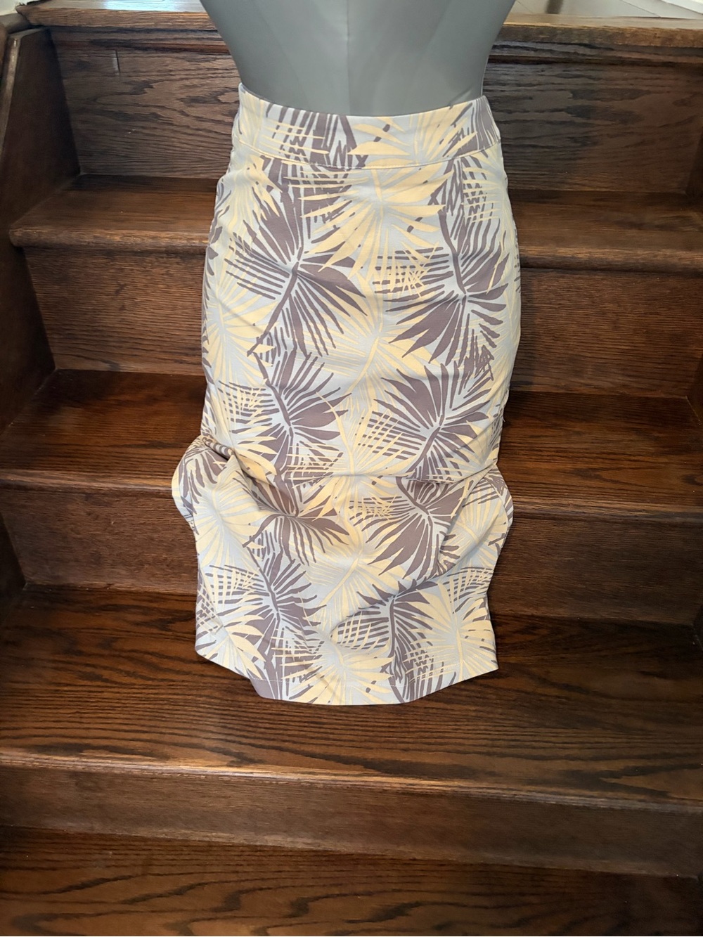 Tropical Leaf Print Pencil Skirt in Cream and Blue